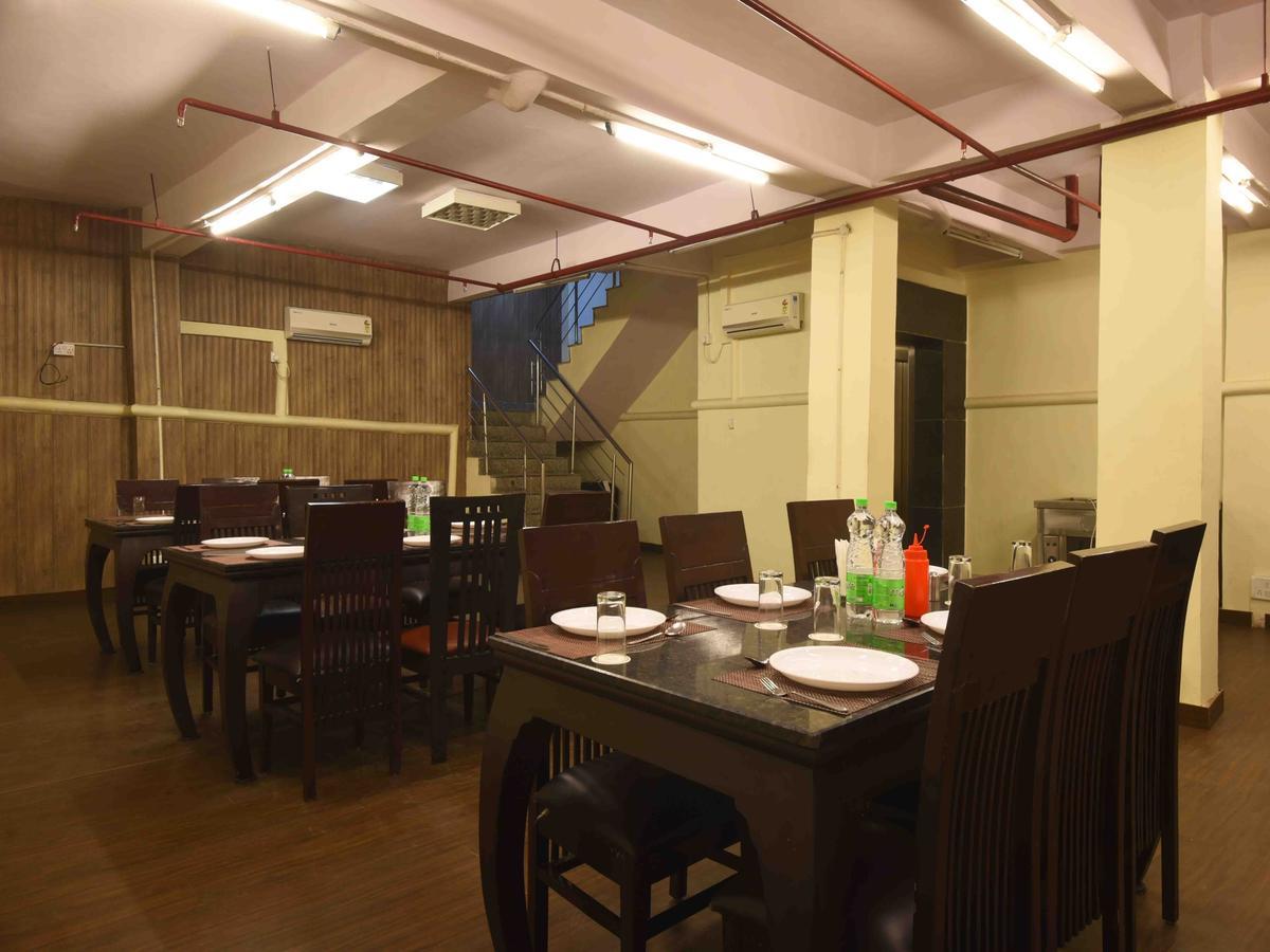 Hotel Royal Grand - Opposite Axis Bank East Patel Nagar Nueva Delhi Exterior foto