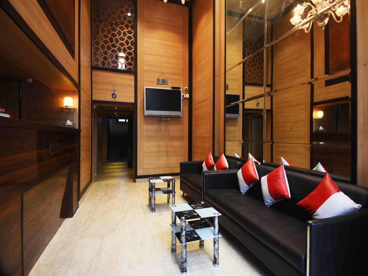 Hotel Royal Grand - Opposite Axis Bank East Patel Nagar Nueva Delhi Exterior foto