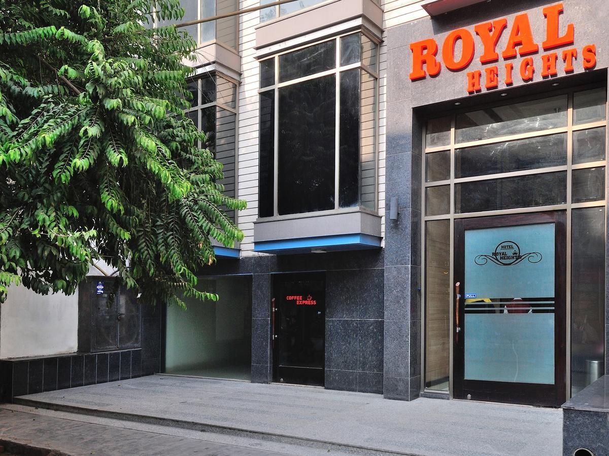 Hotel Royal Grand - Opposite Axis Bank East Patel Nagar Nueva Delhi Exterior foto