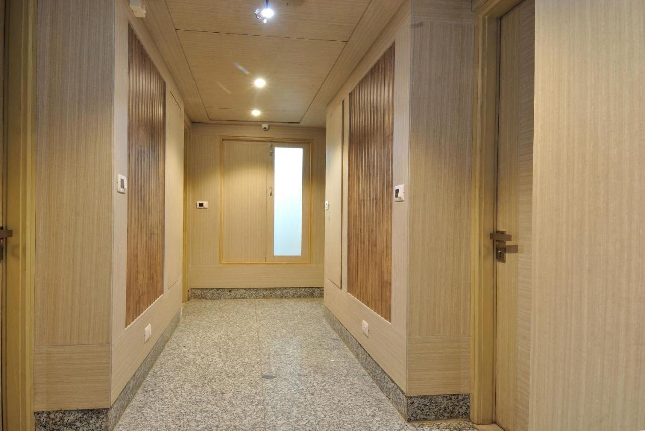 Hotel Royal Grand - Opposite Axis Bank East Patel Nagar Nueva Delhi Exterior foto